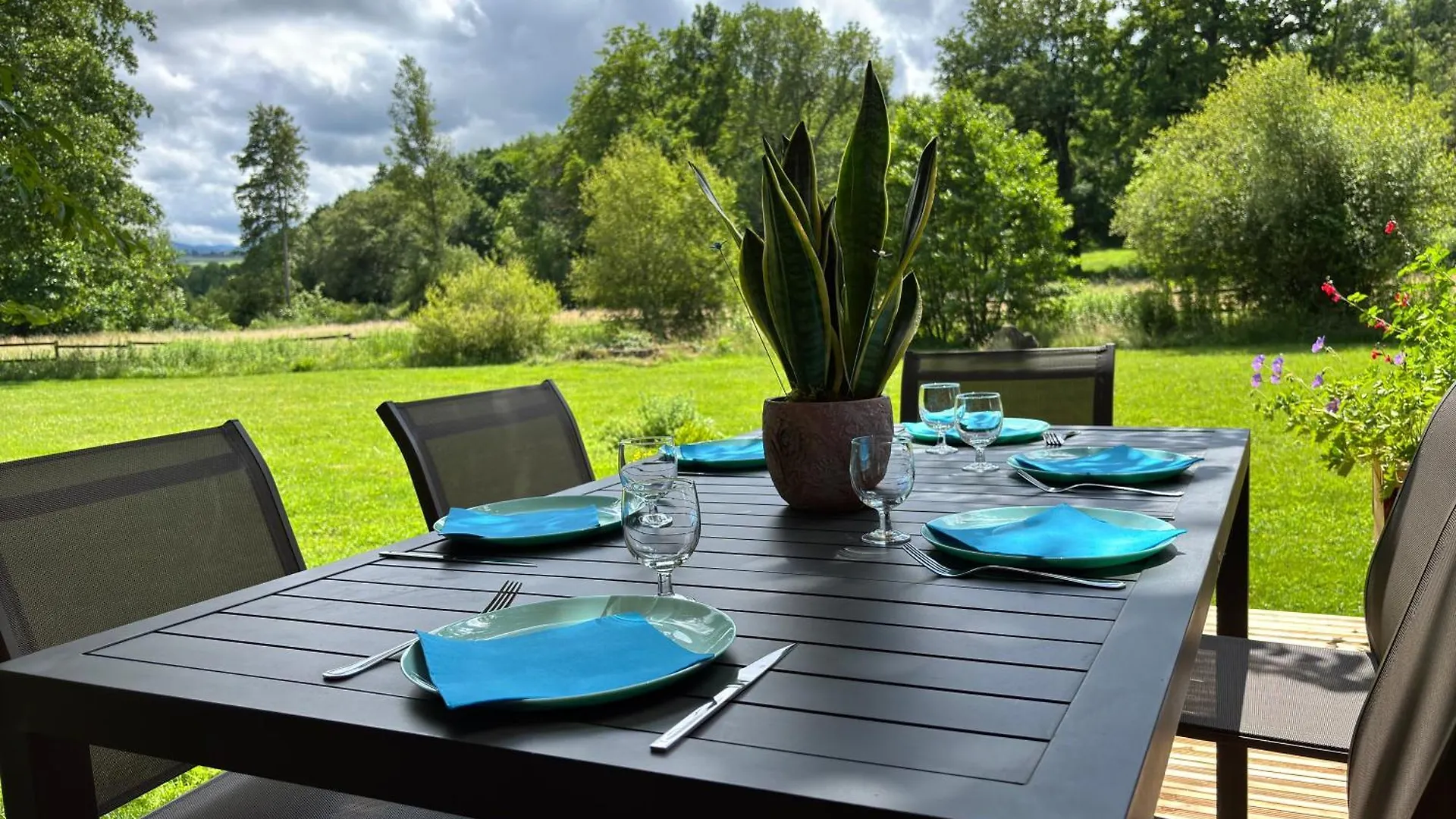 Camping Parc D'Audinac Les Bains 3 Etoiles - Piscine Chauffee - Vue Montagne Saint-Girons  Campeggio
